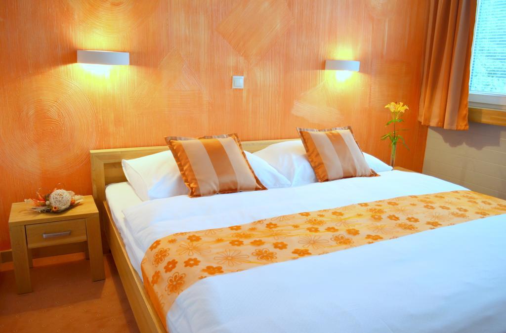 Trend Hotel Námestovo Екстериор снимка