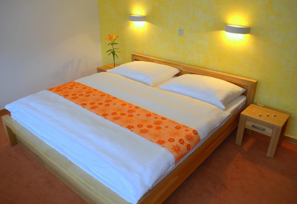 Trend Hotel Námestovo Екстериор снимка